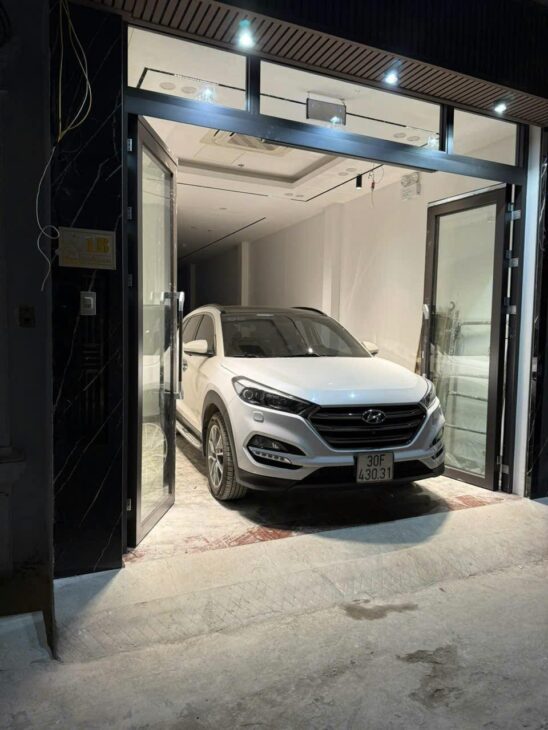 BÁN NHÀ NGUYỄN KHANG CẦU GIẤY NHÀ MỚI Ô TÔ VÀ NHÀ 7 TẦNG THANG MÁY 2 MẶT THOÁNG 23 TỶ