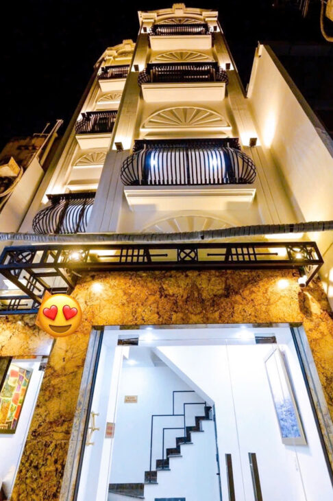 Bán nhà khu VIP Quận 1, đường Đề Thám, giá ngon 5.7 tỷ, 4.8 x 5 m