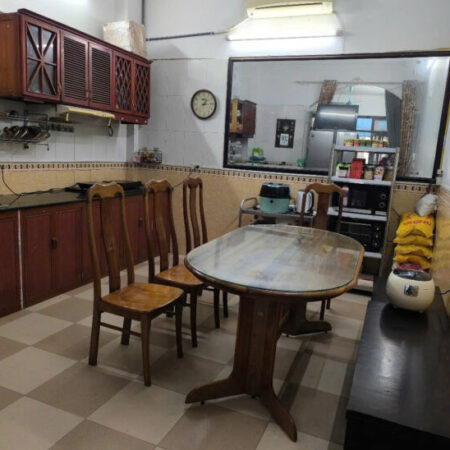 Bán nhà mặt phố Sông Nhuệ, Đức Thắng, Bắc Từ Liêm, diện tích 52m², 4 tầng, giá 11.3 tỷ đồng