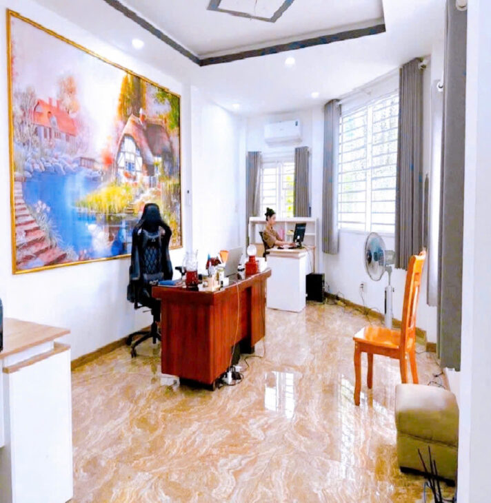 Bán nhà QUẬN TÂN BÌNH, Lô góc hẻm Xe hơi Cách Mạng Tháng Tám, 14.7 tỷ