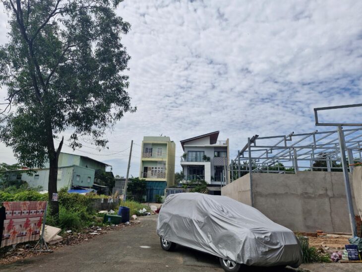 Bán đất Bưng Ông Thoàn, Phú Hữu, Quận 9, 204m2, HXH, Gía chỉ 9 Tỷ TL