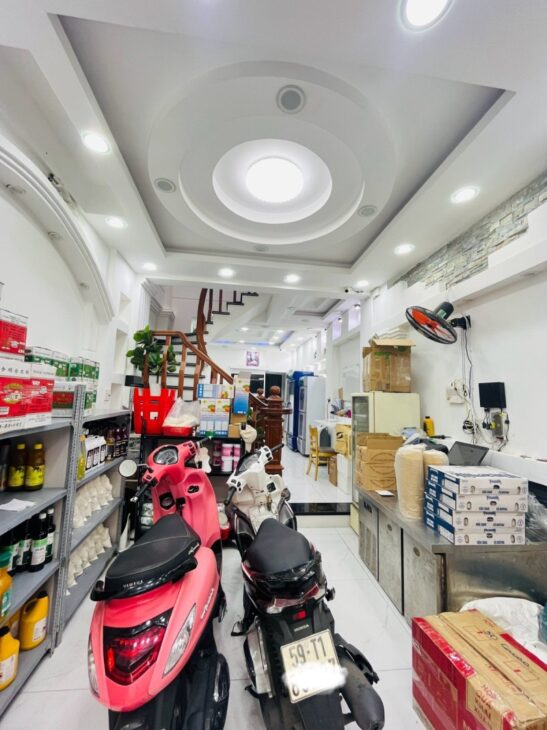 BÁN NHÀ NGUYỄN THƯỢNG HIỀN – 4M X 15M – 3 TÀNG HXH CHỈ 6.65 TỶ