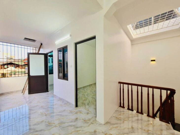 CẦN BÁN VŨ TRỌNG PHỤNG THANH XUÂN,35Mx4T,NGÕ THÔNG,1 NHÀ RA PHỐ,NHÀ MỚI Ở LUÔN.