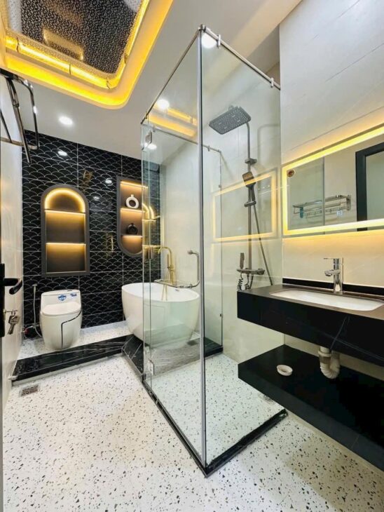 **Bán nhà mặt tiền Nguyễn Hồng Đào, phường 14, Tân Bình; 4×16 – 3 tầng