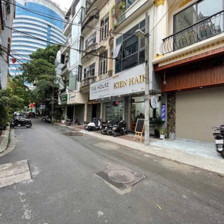 Hiếm!Bán nhà lô góc khu Phương Liệt, Quận Thanh Xuân, 73m2, 5T, ô tô 7 chỗ vào nhà. 14.5 tỷ