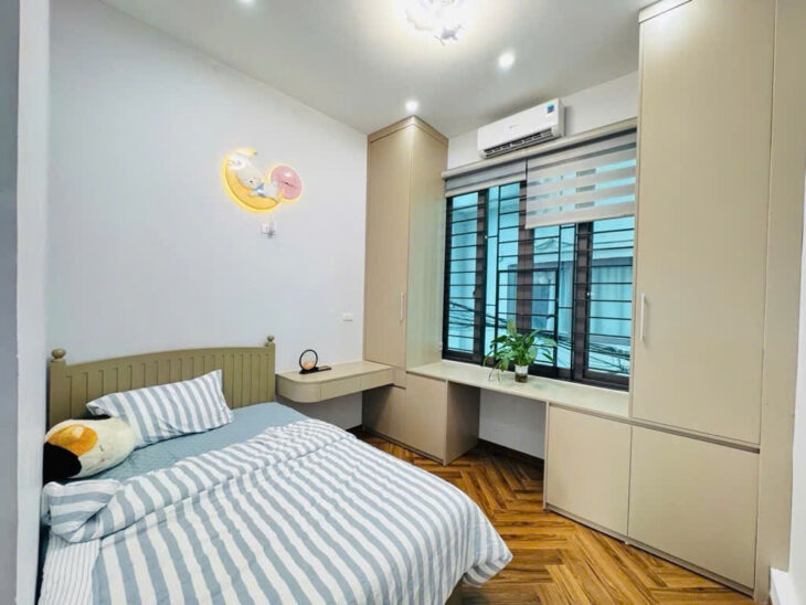 Bán nhà Giảng Võ Đống Đa_Nhà Đẹp Ba Thoáng_Sân Để Xe Riêng_50mx4T_Giá: 8.7 Tỷ_Lh: 0396935190.