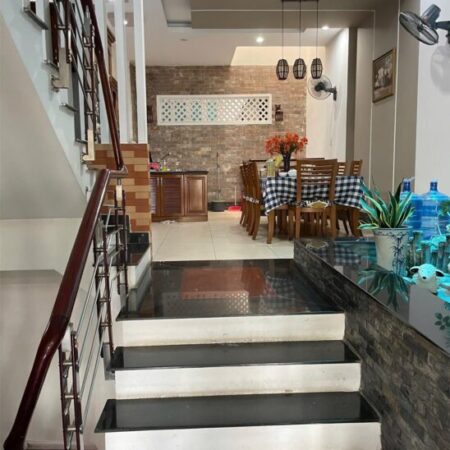 **Bán nhà phường 4, Tân Bình, hẻm đường Hậu Giang, 4,5×20, khu sân bay