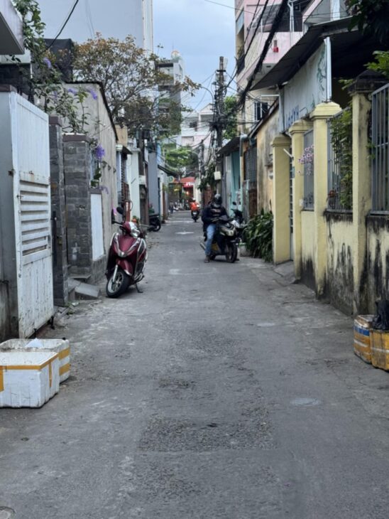 ???? Bán nhà 110m2, gần biển Mỹ Khê, ô tô đỗ chỉ 3 tỷ 700