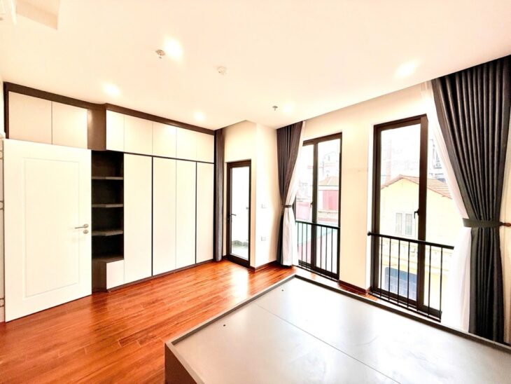 Đội Cấn Hồ Đầm Tròn – homestay – gần ô tô – 68m – MT 4.7m chỉ nhỉnh 14 tỷ