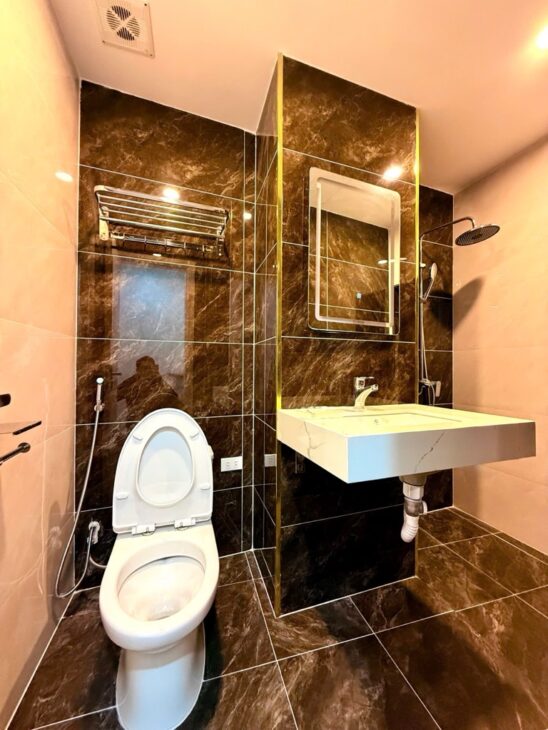 Đội Cấn Hồ Đầm Tròn – homestay – gần ô tô – 68m – MT 4.7m chỉ nhỉnh 14 tỷ