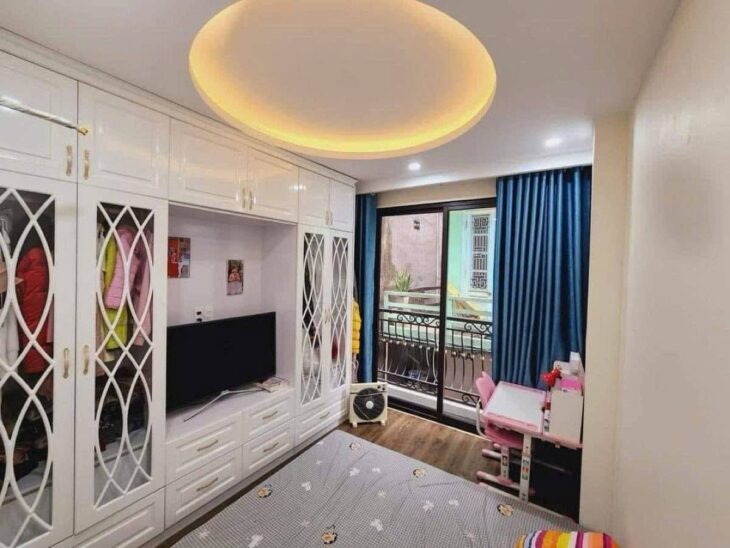 BÁN NHÀ TRUNG TÂM ĐỐNG ĐA NGÕ THÔNG THOÁNG NHÀ ĐẸP KINH DOANH ONLINE, SPA, NAIL 4,9 Tỷ