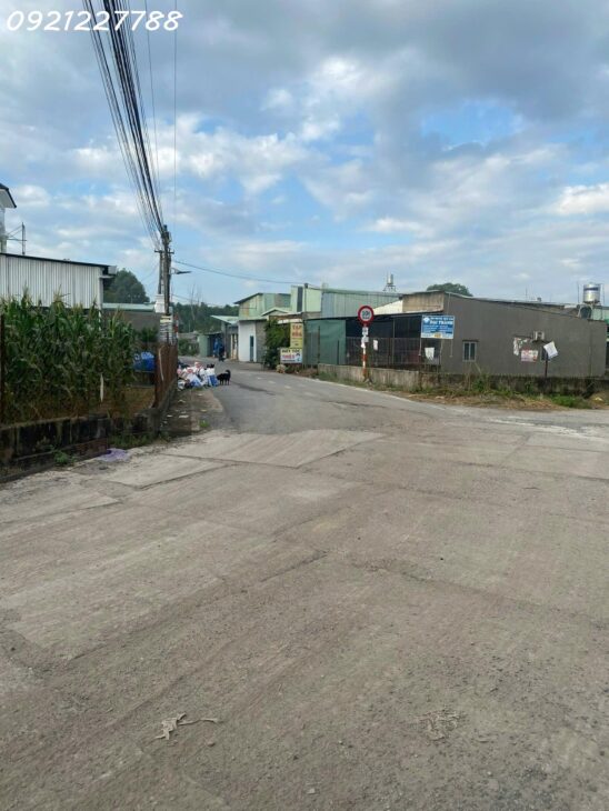Bán 1000 m² xã Bình Minh gần ngay QL1A đường nhựa lớn dân cư đông đúc giá chỉ hơn 2 tỷ