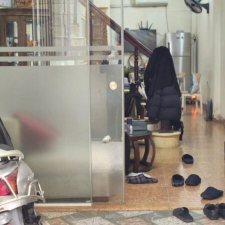 CHÍNH CHỦ CẦN BÁN NHÀ GẤP TẠI ĐƯỜNG LẠC LONG QUÂN, PHƯỜNG NGHĨA ĐÔ, Q. CẦU GIẤY, TP. HÀ NỘI