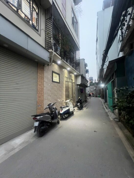 BÁN NHÀ MẶT NGÕ PHỐ ĐÀM QUANG TRUNG – LONG BIÊN – Ô TÔ TRÁNH – KINH DOANH TỐT.