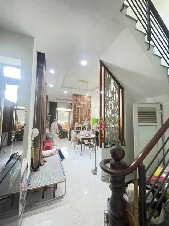 Bán nhà mặt phố Trường Thọ, Thủ Đức, 100m², 10.9 tỷ, 3 tầng