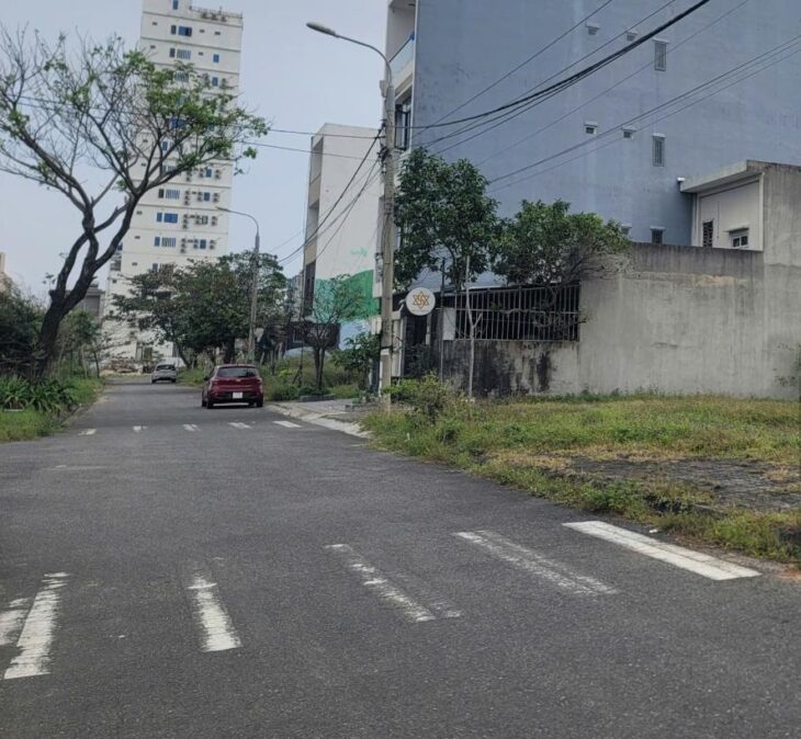 ► Đất MT đường 7.5m Lề 5m gần Bãi Tắm Sơn Thuỷ HNS, 120.5m2 Cực Hiếm, Tiềm Năng 4.55 tỷ