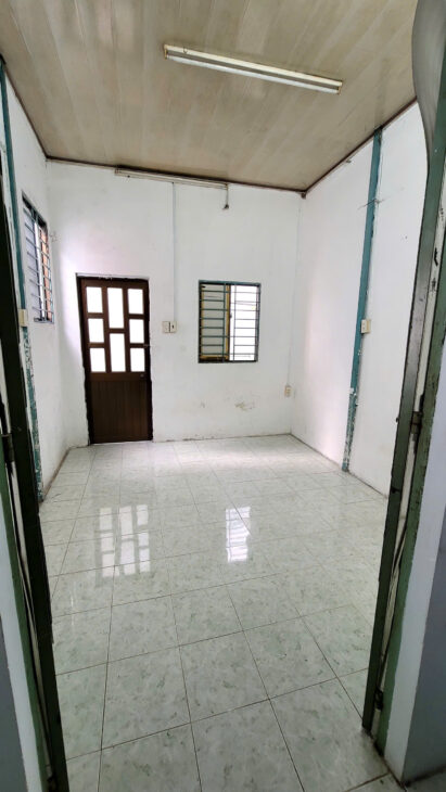 Nhà nguyên căn Bà Hạt, Q10 gần Chợ Nguyễn Tri Phương – 3 tầng – 4P – 11tr/th.