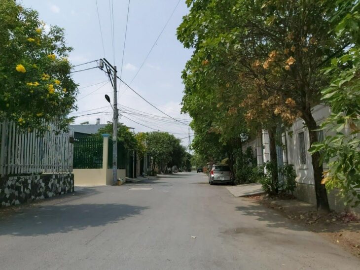 Bán nhà hẻm xe hơi đường Lê Quang Định- Phạm Văn Đồng, rất đẹp, 76M²x5 Tầng, 5Pn