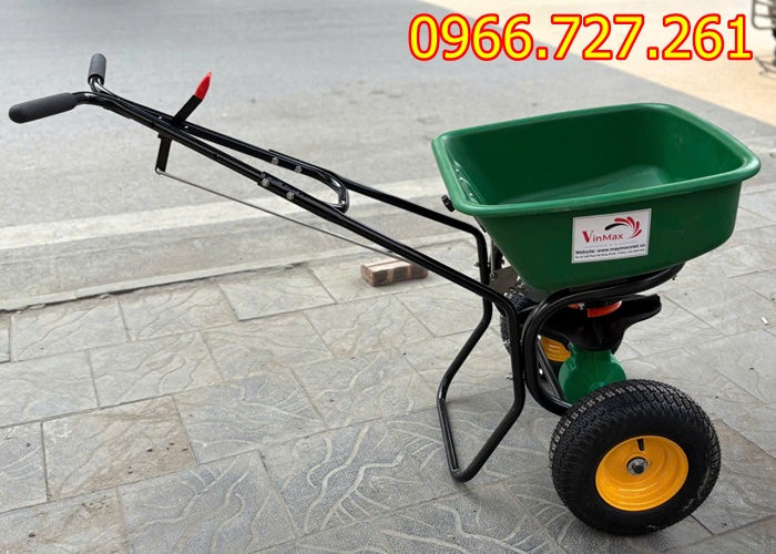 Máy rải phân bón đẩy tay Turbo KF2000