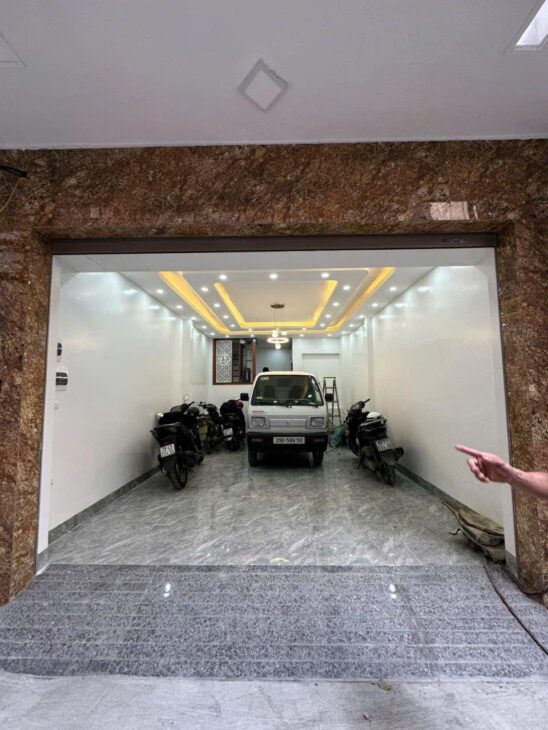 BÁN NHÀ NGUYỄN ĐÌNH HOÀN CẦU GIẤY NHÀ MỚI 6 TẦNG THANG MÁY Ô TÔ – KINH DOANH 15 TỶ