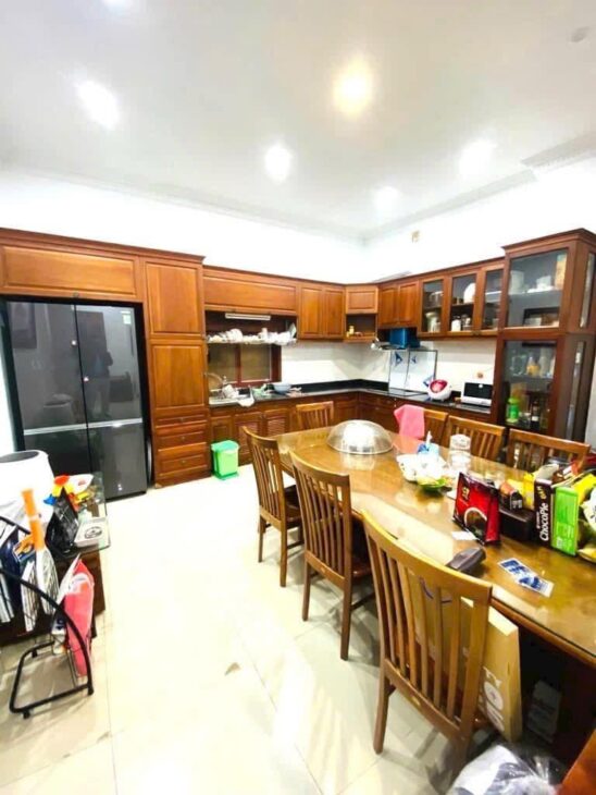 Bán Nhà Xuân La, Tây Hồ – 70m², 4 Tầng, Tặng lại Full Nội Thất, Giá 10 Tỷ