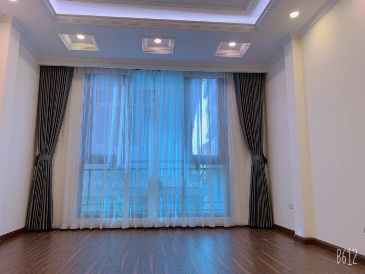 Cần bán nhà phân lô 4 tầng 65m mt 5m phố HOÀNG NGỌC PHÁCH – Đống Đa