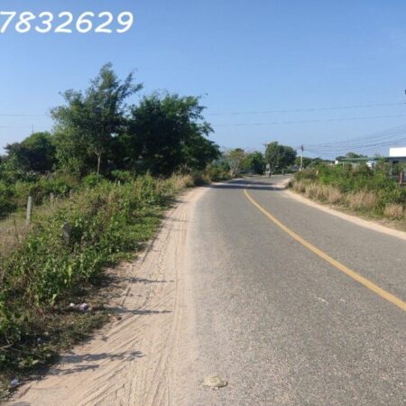 Đất Mặt Tiền Nguyễn Minh Châu, Lagi: 3500m², 300m² Thổ Cư, Giá 290 Triệu/m Ngang Đất Mặt Tiền Nguyễn Minh Châu, Lagi: 3500m², 300m² Thổ Cư, Giá 290 Triệu/m Ngang