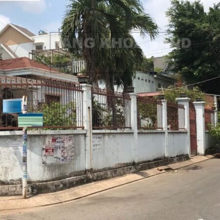 Chủ yếu bán đất rẻ 580m2 Quận 9 Chủ yếu bán đất rẻ 580m2 Quận 9
