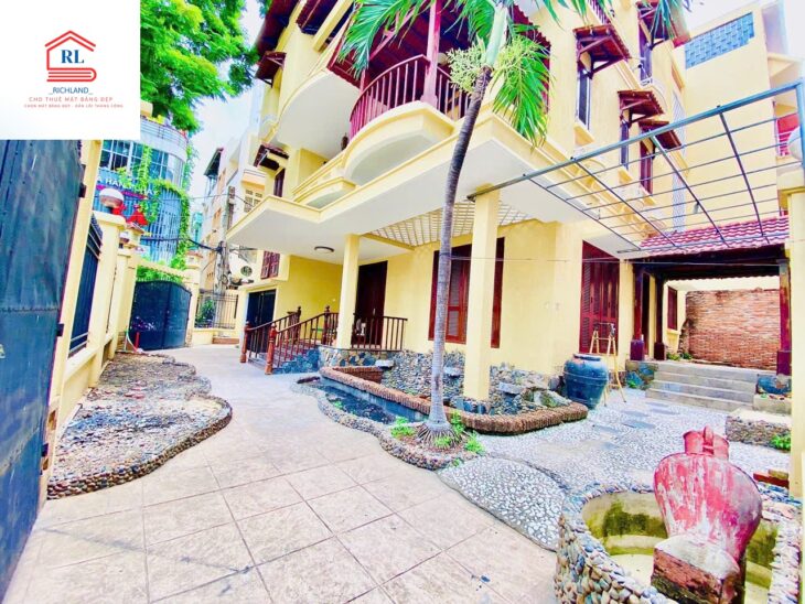 Cho Thuê Biệt Thự GÓC 3 Mặt Tiền 21S Nguyễn Văn Trỗi, Phường 11, Quận Phú Nhuận, TPHCM.