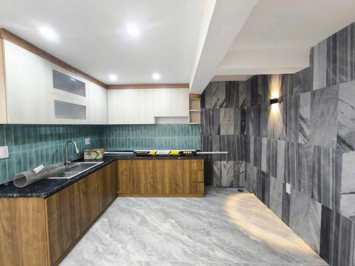 Bán nhà Lạch Tray, 55m 4 tầng, ô.tô đỗ cửa, Giá 3.95 tỉ, gần Cầu Rào