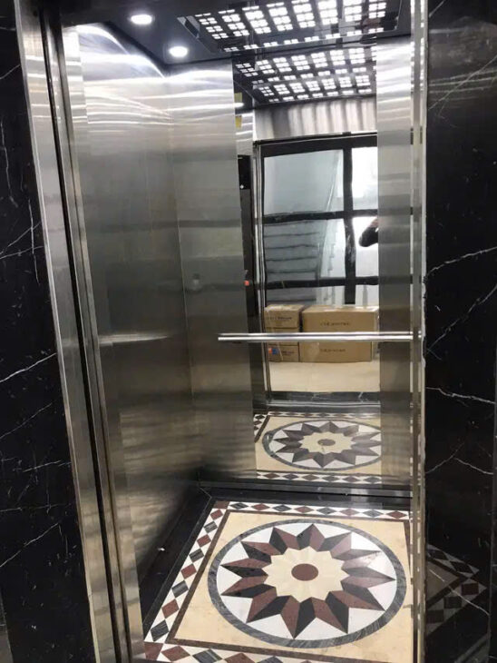 Bán lô góc Louis City, N.T. Liêm. DT 160m x 5,5T. Trục chính, thang máy. Giá 41,7 tỷ. LH: 0964769634