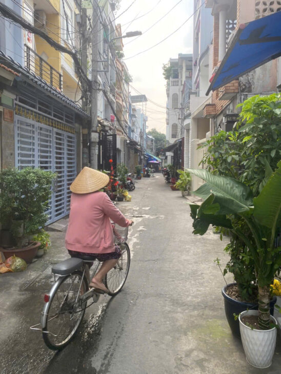 NHÀ ĐẸP AU DUONG LAN – 69M2 X 4 TẦNG – 8.8 TỶ – TIỆN ÍCH ĐẦY ĐỦ