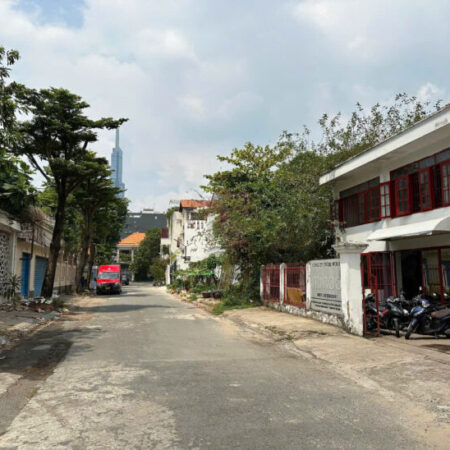 Cơ Hội Vàng Sở Hữu Biệt Thự Sân Vườn Siêu Rộng Tại Thảo Điền –Q2 , Giá Tốt Khó Tin! –