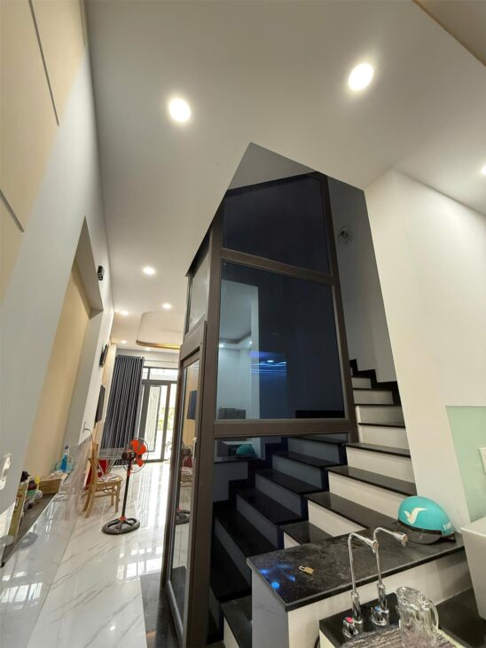 Cực hiếm NHÀ CÓ THANG MÁY 3TẤM+TUM – Hẻm 6M LÃ XUÂN OAI, GẦN CNC Samsung, THỦ ĐỨC, Giá chỉ 5ty9