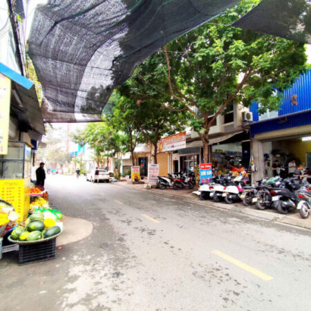 Bán nhà mặt đường Trại Lẻ – 68m 1.5 tầng, lô góc cực đẹp, Giá 6.8 tỉ