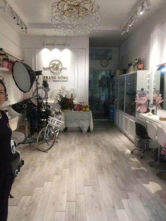 Bán nhà 2 tầng mặt đường Thiên Lôi, 105m, ngang 4,4, Giá 10.5 tỉ