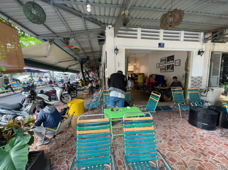 Quận Tân Phú ! QUÁN CAFE GÓC 2 MT ĐẸP LẮM KHU CHUNG CƯ ! QUÁN DTSD 7m x 20m, Công Viên dài