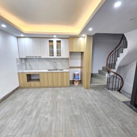 SIÊU PHẨM THÁI HÀ-NHÀ MỚI-6 TẦNG THANG MÁY ĐẸP NHƯ KHÁCH SẠN 5*