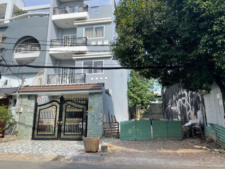 BÁN ĐẤT MẶT TIỀN KHU TÊN LỬA – CÔNG VIÊN PHÚ LÂM – 6 X 23M – 139M2