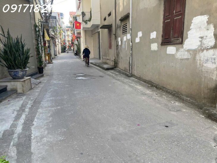 Cực Căng Bán Nhà Ngõ 268 Ngọc Thụy full nội thất cao cấp .ô tô đỗ cửa