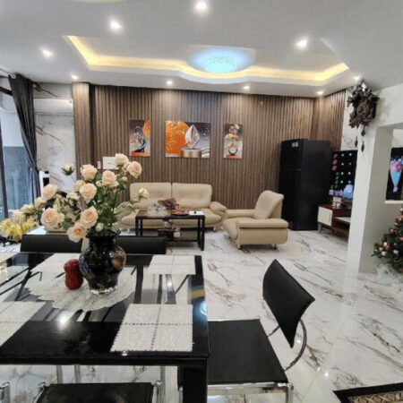 BÁN NHÀ NGUYỄN VĂN CỪ 70M2* 6 TẦNG* 12.2 TỶ, THANG MÁY, FULL NỘI THẤT NHẬP KHẨU.