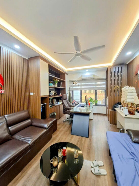 bán nhà Thanh Xuân 41m Hoàng Đạo Thành 6 tầng thang máy, mặt ngõ thông