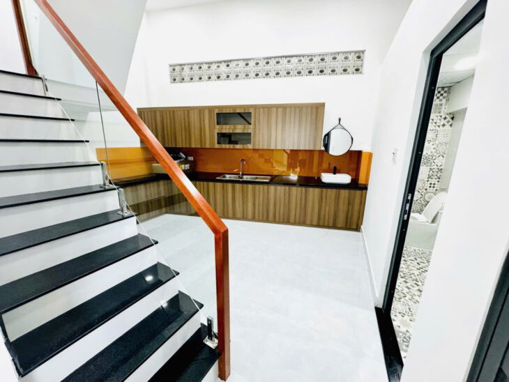 ???? CÁCH MẠNG THÁNG TÁM – Q.10 – 95M2 – NGANG KHỦNG 6M + NỞ HẬU – NHÀ MỚI 100% – 4 TẦNG – CHỈ NHỈNH