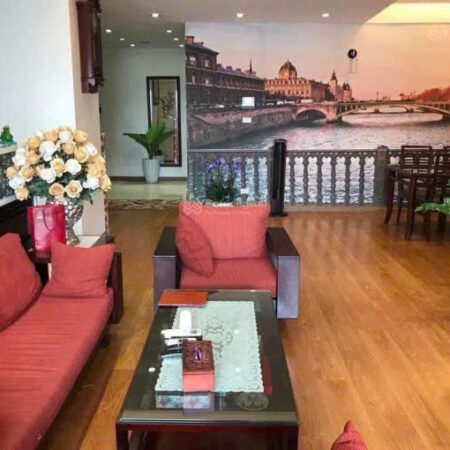 Chính chủ bán CHCC Hapulico. DT 102m, 03 ngủ, 2 vệ sinh. Giá 7,6 tỷ. LH: 0964769634