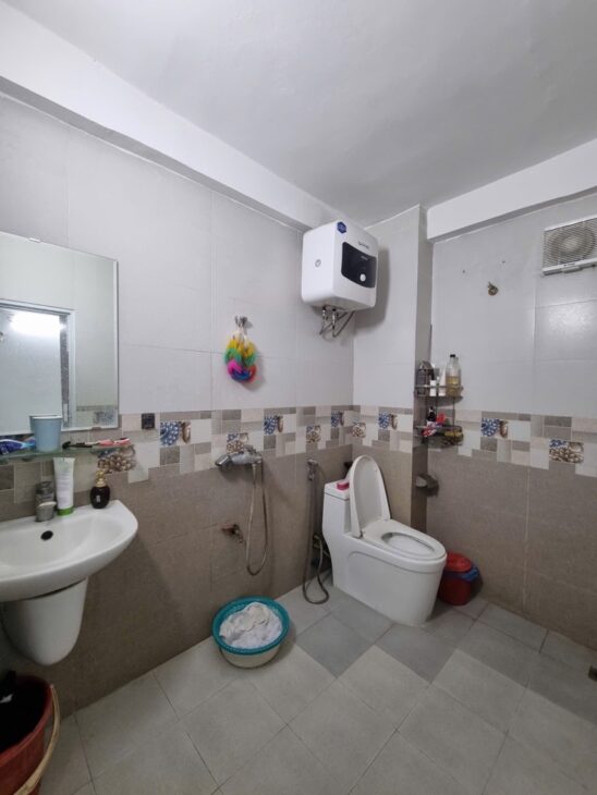 BÁN NHÀ DÂN XÂY PHỐ HÀO NAM, GẦN Ô TÔ, 5TẦNG x 28M2, GIÁ CHỈ 6 TỶ 700 TRIỆU