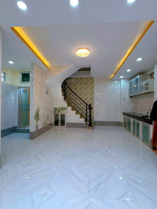 4.8 tỷ – bán nhà 5 tầng (39m2) ngay Hàng Xanh – 378/Xô Viết Nghệ Tĩnh