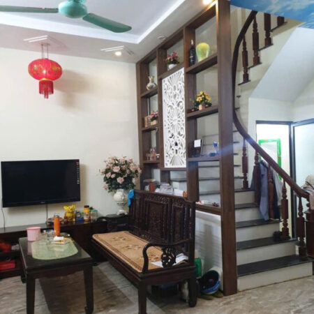 Bán Đất tặng NHÀ 5 tầng . 31m2 . Nam Dư , Lĩnh Nam 5,7tỷ