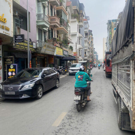 Giảm 1 tỷ , bán gấp nhà mặt phố Định Công Thượng , Hoàng Mai 124M x 4T x Mt5.8