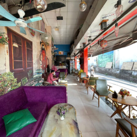 Quận 12 ! QUÁN CAFÉ ĐẸP LẮM GÓC 2 MT , SANG CHỈ 225 tr ( Ngang 4m x 20m ), Sát Bên N/Hàng, Tel :