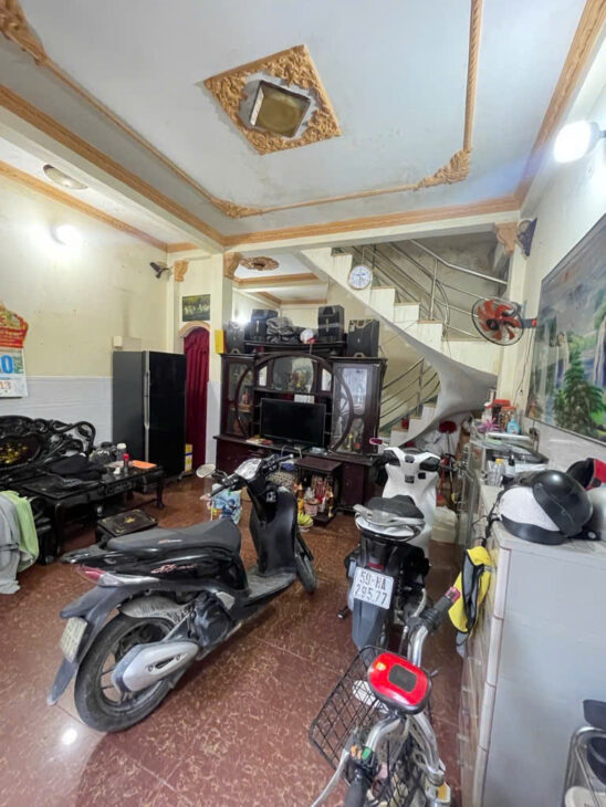 ngây hồ văn lông .gần chợ bà hôm cũ -tân tạo bình tân -45m x3 tầng hxh tông thoáng – chính chu bán